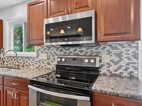 Kitchen - 5889 Raymond, Gladwin, MI 48624 photo 6 of 7