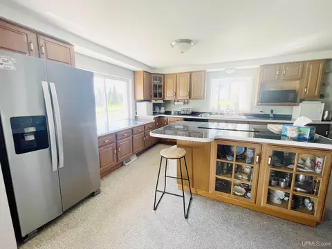 Kitchen - 4344 E Mapleridge 37th, Rock, MI 49880 photo 4 of 4