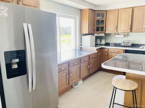 Kitchen - 4344 E Mapleridge 37th, Rock, MI 49880 photo 3 of 4