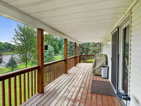 Exterior - 533 White, Gladwin, MI 48624 photo 6 of 21