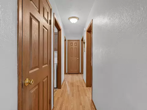 Entry Way - 533 White, Gladwin, MI 48624 photo 3 of 3