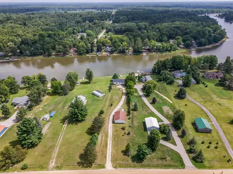 View/Area - 533 White, Gladwin, MI 48624 photo 9 of 9