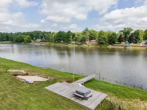 View/Area - 533 White, Gladwin, MI 48624 photo 5 of 9