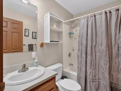 Bath - 533 White, Gladwin, MI 48624 photo 6 of 6