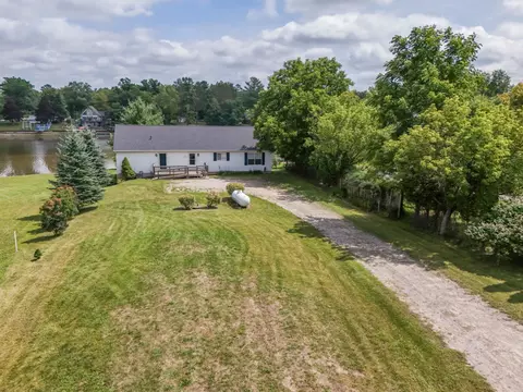 Exterior - 533 White, Gladwin, MI 48624 photo 13 of 21