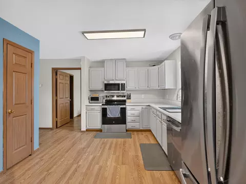 Kitchen - 533 White, Gladwin, MI 48624 photo 3 of 7