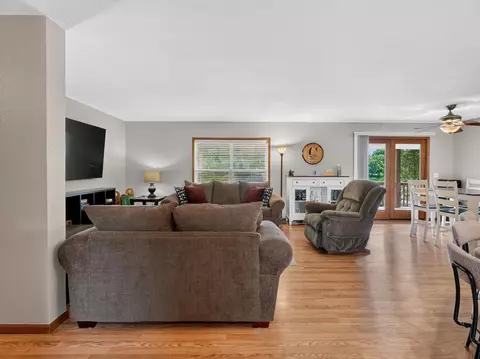 Living - 533 White, Gladwin, MI 48624 photo 3 of 3