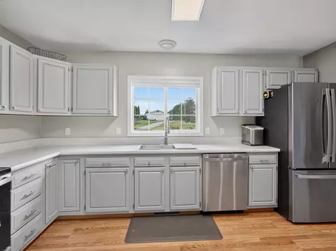 Kitchen - 533 White, Gladwin, MI 48624 photo 6 of 7