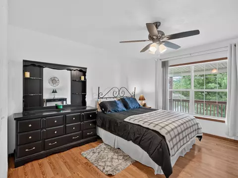 Bedroom - 533 White, Gladwin, MI 48624 photo 3 of 4