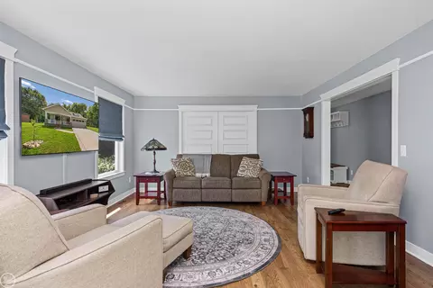 Living - 64110 Campground, Washington, MI 48095 photo 5 of 9