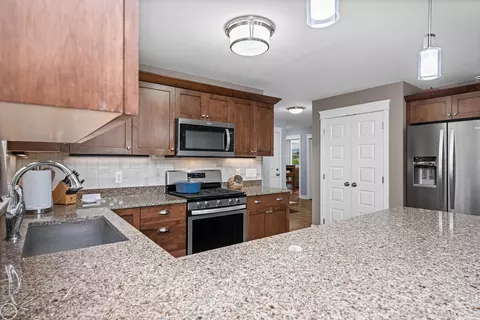 Kitchen - 64110 Campground, Washington, MI 48095 photo 7 of 7