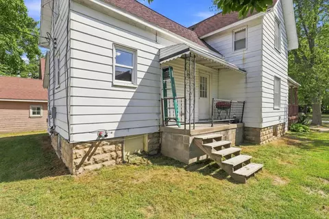 Exterior - 103 N Neeper, Capac, MI 48014 photo 7 of 8