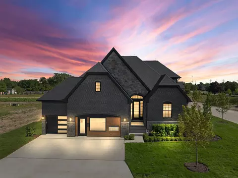 4140 Blossom, Sterling Heights, MI 48314