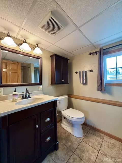Bath - 1735 Rosewood, Ishpeming, MI 49849 photo 4 of 5