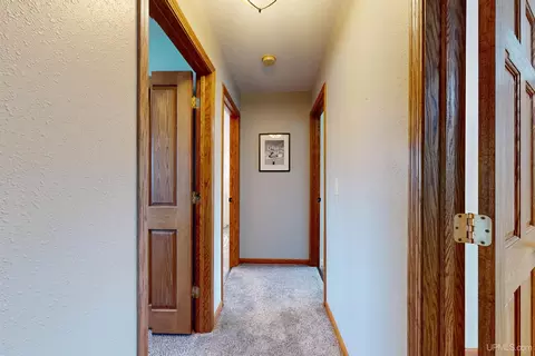 Entry Way - 1735 Rosewood, Ishpeming, MI 49849 photo 3 of 5