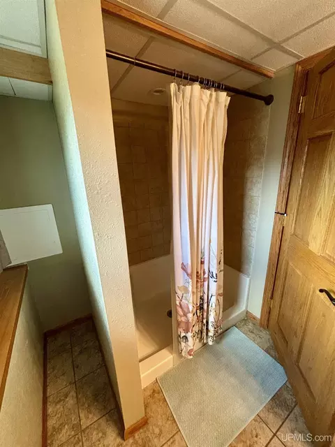 Bath - 1735 Rosewood, Ishpeming, MI 49849 photo 5 of 5