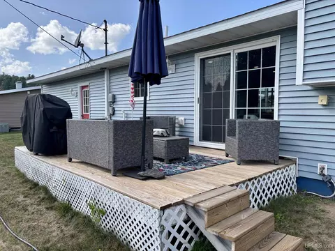 Exterior - 1735 Rosewood, Ishpeming, MI 49849 photo 8 of 11