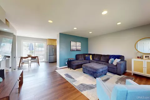 Living - 1735 Rosewood, Ishpeming, MI 49849 photo 2 of 4