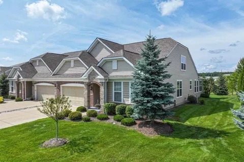 6423 Prairie Dunes, Grand Blanc, MI 48439