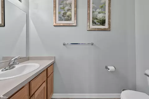 Bath - 804 Eagle, Fenton, MI 48430 photo 2 of 5
