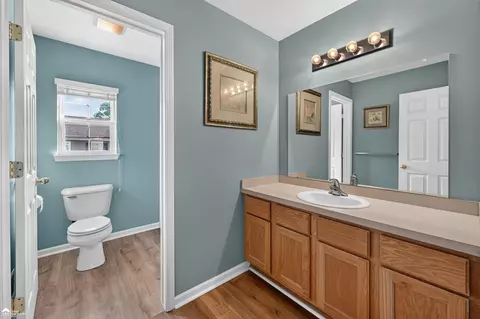 Bath - 804 Eagle, Fenton, MI 48430 photo 3 of 5