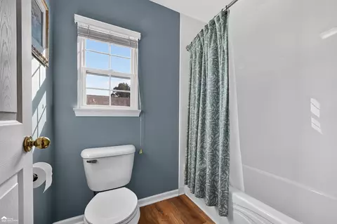 Bath - 804 Eagle, Fenton, MI 48430 photo 5 of 5