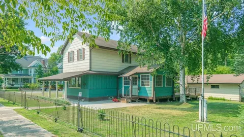 Exterior - 300 13th, Norway, MI 49870 photo 3 of 5