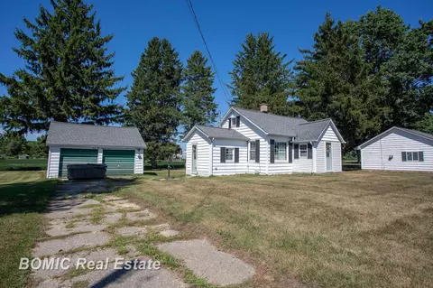 Exterior - 3977 Busch, Birch Run, MI 48415 photo 4 of 5