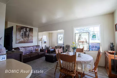 Dining - 3977 Busch, Birch Run, MI 48415 photo 2 of 2