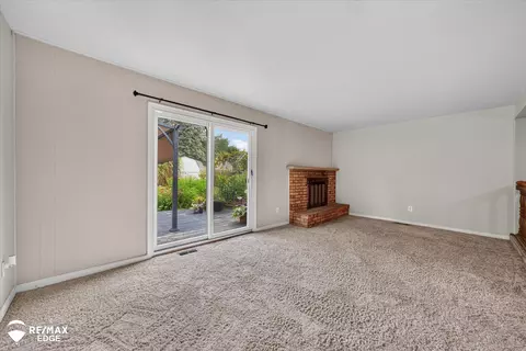 Living - 310 Delzingro, Davison, MI 48423 photo 3 of 3