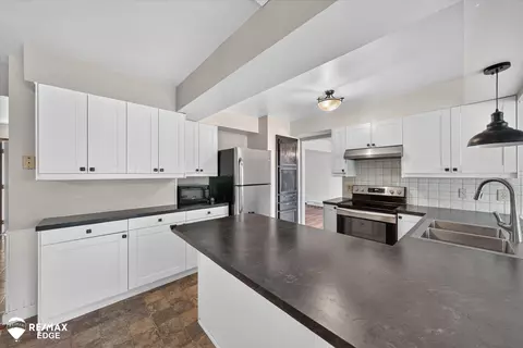 Kitchen - 310 Delzingro, Davison, MI 48423 photo 1 of 4