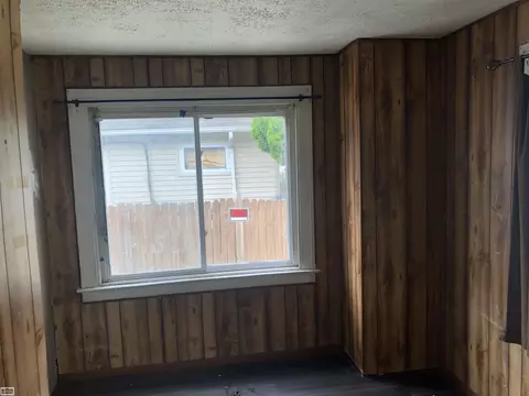 8468 Studebaker, Warren, MI 48089 photo 6