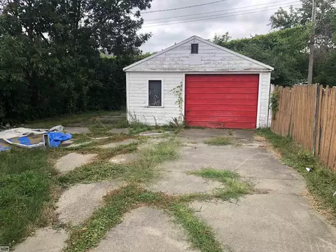 8468 Studebaker, Warren, MI 48089 photo 2