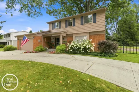 38308 Hidden, Clinton Township, MI 48036