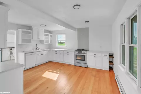 Kitchen - 3818 E Hammell Bch, Au Gres, MI 48703 photo 2 of 3
