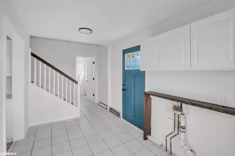 Entry Way - 3818 E Hammell Bch, Au Gres, MI 48703 photo 3 of 4