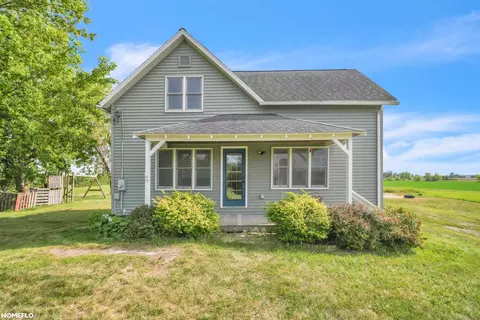 Exterior - 3818 E Hammell Bch, Au Gres, MI 48703 photo 2 of 9
