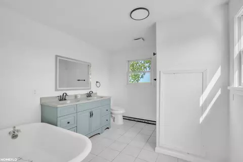 Bath - 3818 E Hammell Bch, Au Gres, MI 48703 photo 2 of 4