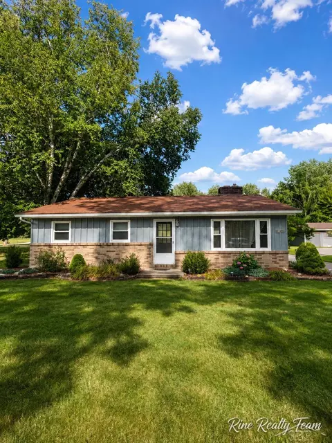 21991 Huron Riv, New Boston, MI 48164