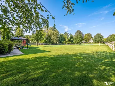 Exterior - 367 Golfview, Monroe, MI 48162 photo 13 of 15