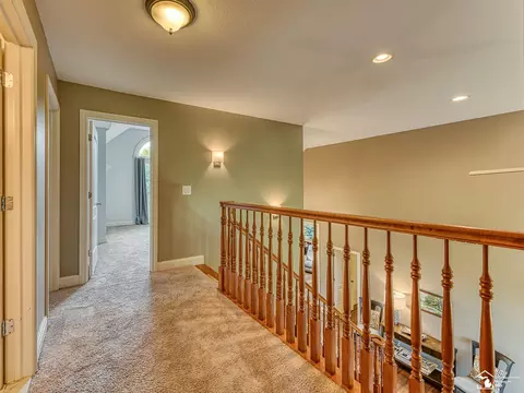 Entry Way - 367 Golfview, Monroe, MI 48162 photo 7 of 8