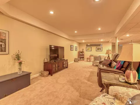 Living - 367 Golfview, Monroe, MI 48162 photo 5 of 5