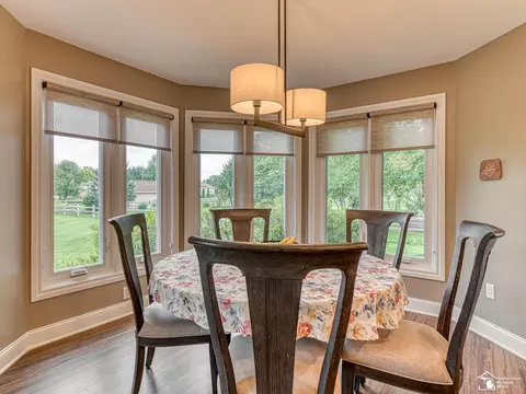 Dining - 367 Golfview, Monroe, MI 48162 photo 5 of 5