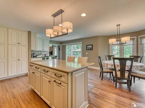 Kitchen - 367 Golfview, Monroe, MI 48162 photo 3 of 7