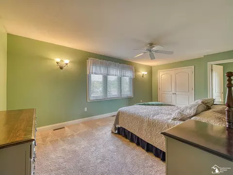 Bedroom - 367 Golfview, Monroe, MI 48162 photo 3 of 9