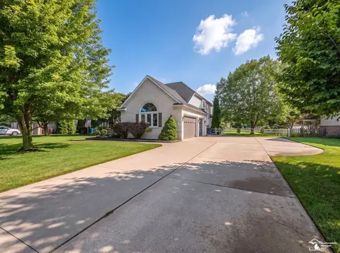 Exterior - 367 Golfview, Monroe, MI 48162 photo 5 of 15
