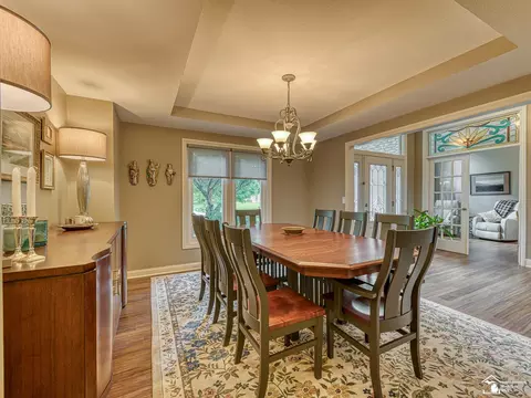Dining - 367 Golfview, Monroe, MI 48162 photo 2 of 5