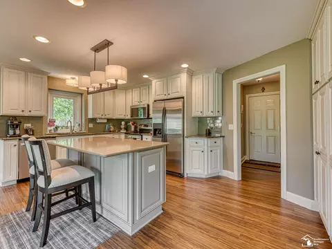 Kitchen - 367 Golfview, Monroe, MI 48162 photo 1 of 7