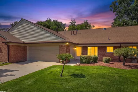 38551 Palm Mdw #15, Clinton Township, MI 48036