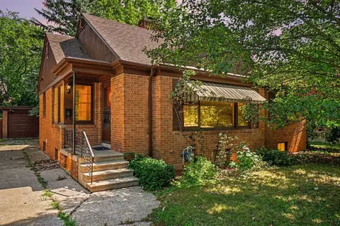 706 Loessel, Bay City, MI 48706